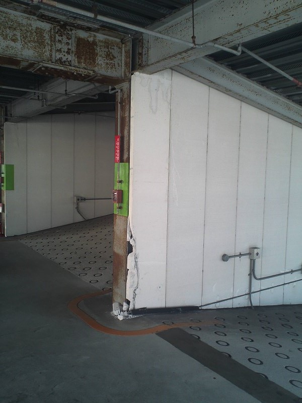 その他 外壁 のリフォーム施工事例 自走式立体駐車場の壁補修