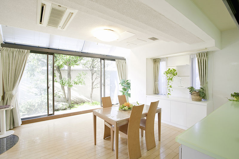 戸建て Ldk のリフォーム施工事例 日当たりの悪かったリビングが生まれ変わりました 愛知県東海市にあるリフォーム店です 東海市近郊のリフォームはココデリフォーム 株式会社圓結びにお任せ下さい